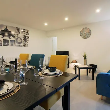 Casa vacanze Lussac, 5 Pièces, 8 Personnes - Fr-1-440-430 Lussac (Gironde)